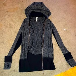 Lululemon size 2 grey and black running jacket